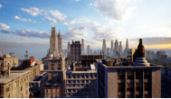 世界模型的城市飞行场景图像 / Urban flight-scene image for the world model